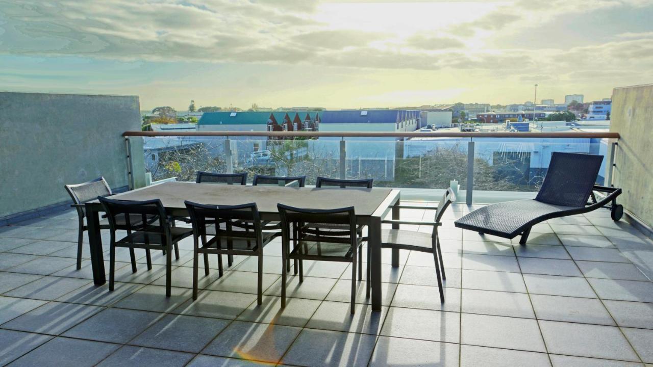 City Fringe Apartment With Sky Tower And City Views 오클랜드 외부 사진