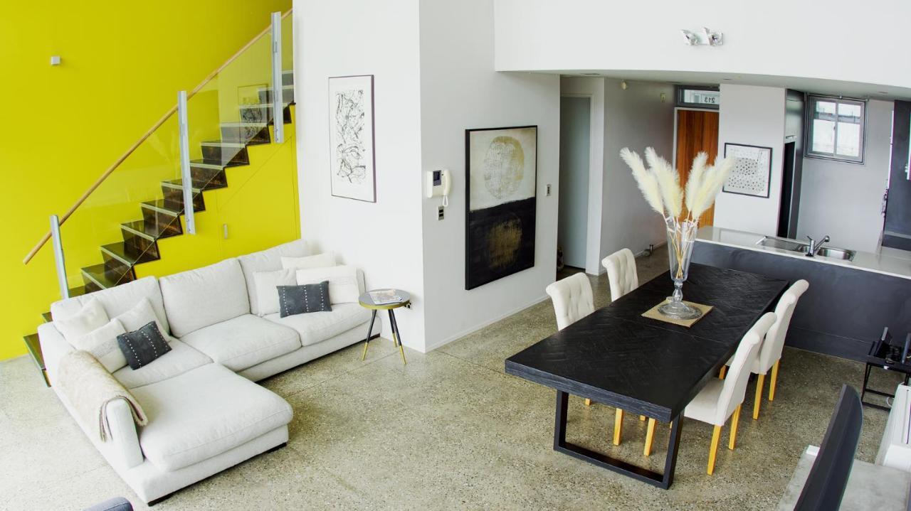 City Fringe Apartment With Sky Tower And City Views 오클랜드 외부 사진