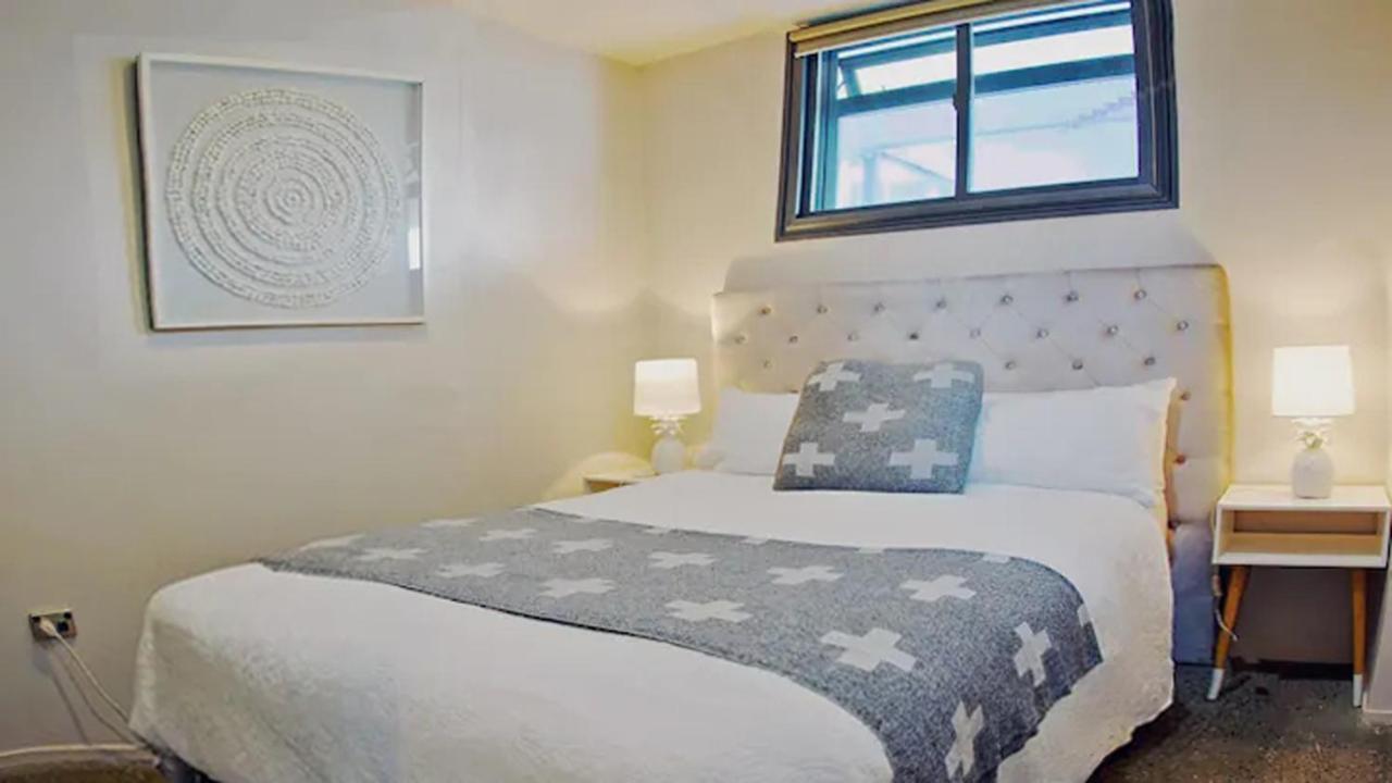 City Fringe Apartment With Sky Tower And City Views 오클랜드 외부 사진
